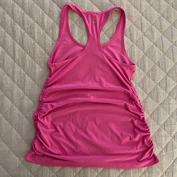 Beyond Yoga, Beyond the Bump Featherweight Let It Grow Racerback Maternity Tank - Picture 1 of 6